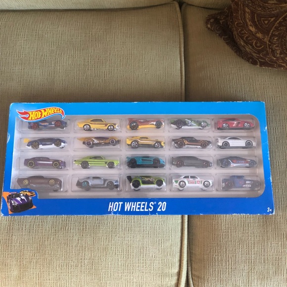 big box of hot wheels